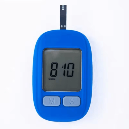 GetLactic lactate analyzer device for blood lactate testing with digital display, portable performance testing tool for endurance athletes